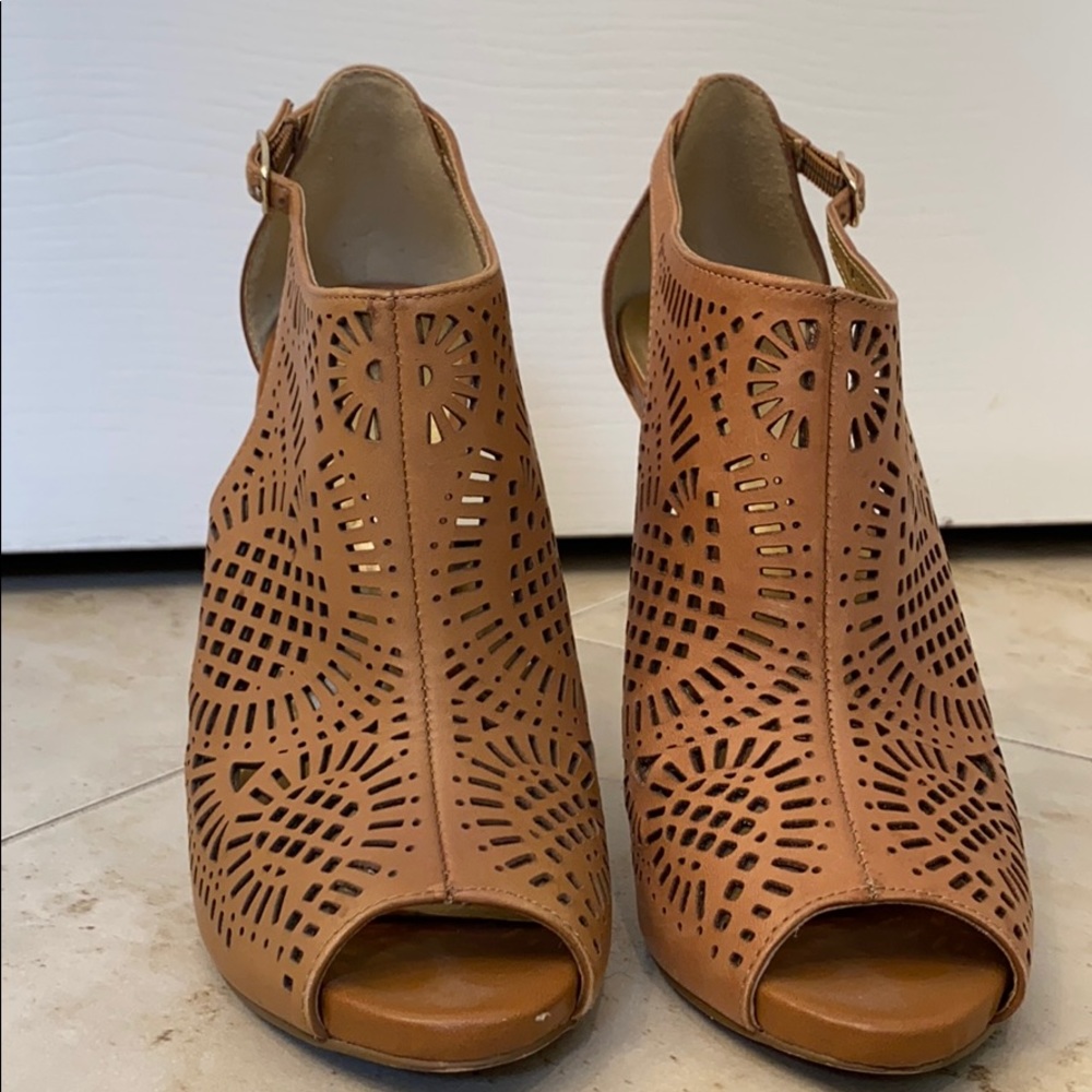 Tan leather high heels with cut out detail